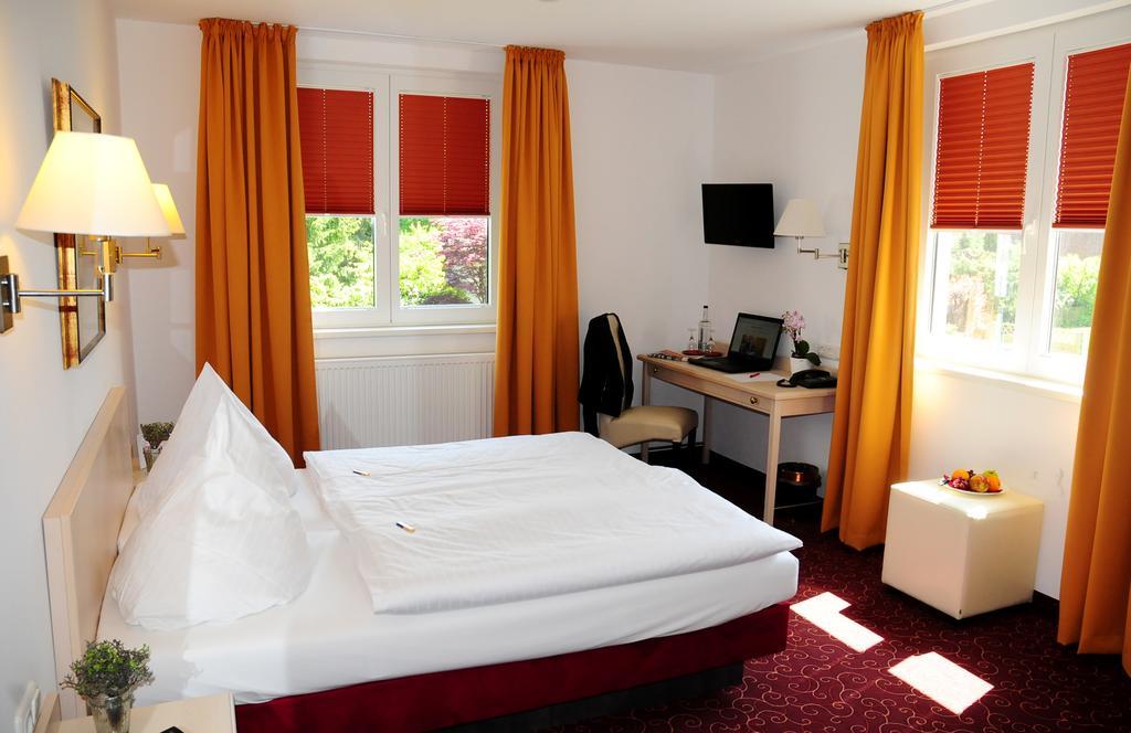 המבורג Hotel Blankenese מראה חיצוני תמונה